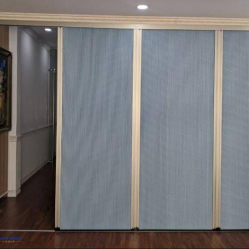 Rèm tổ ong xám khung màu gỗ ngăn phòng